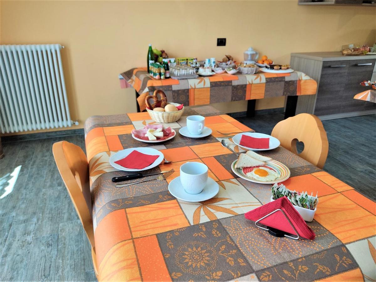 Castione Andevenno B&B Il Germoglio מראה חיצוני תמונה